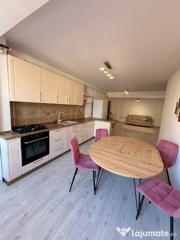Apartament 2 camere decomandat zona Florilor