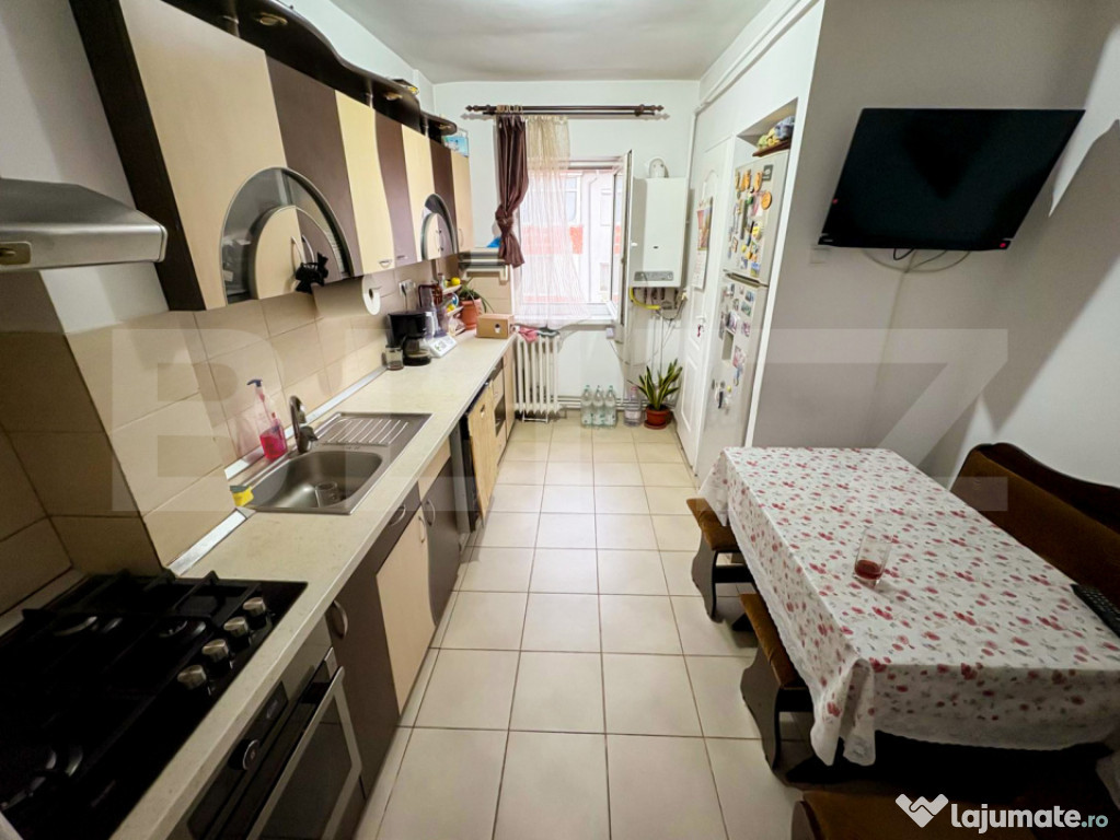 Apartament 4 Camere