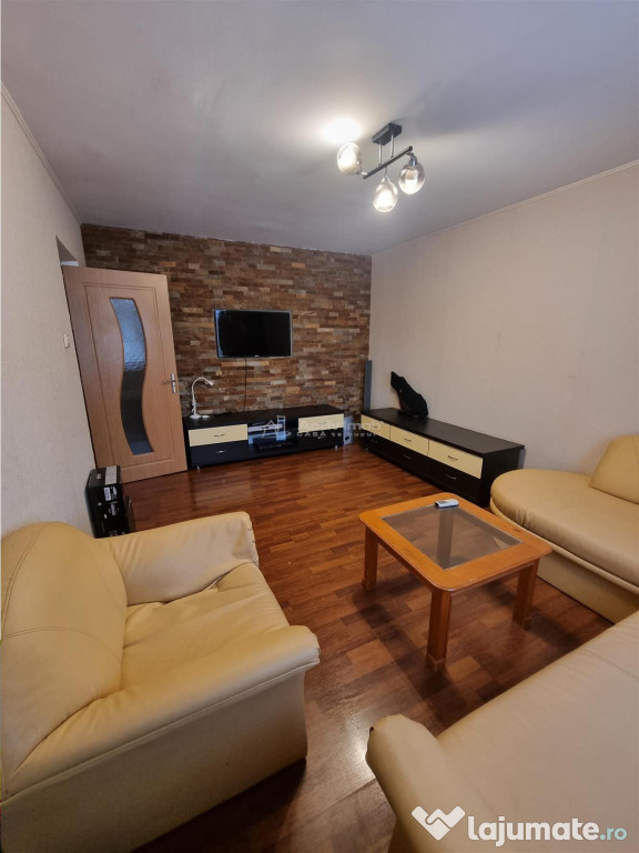 Apartament 4 camere et 1 str Bucuresti zona 700