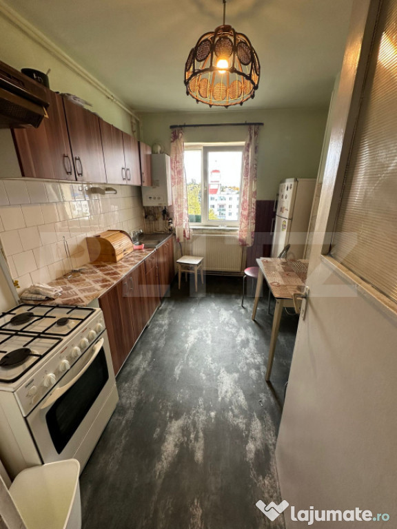 Apartament 2 camere, 50 mp, bloc izolat, zonă liniștită M