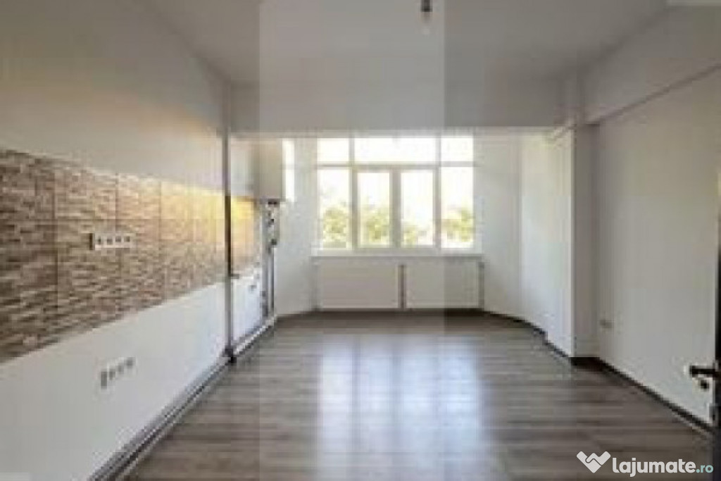 Apartament de 2 camere,etaj 2, zona Piata Mare Botosani