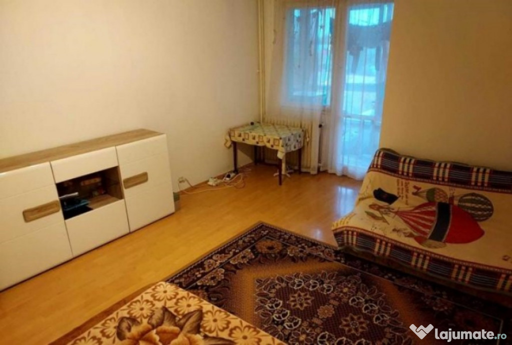 Metrou 1 Decembrie 1918, gars, et. 5/10, loc de parcare