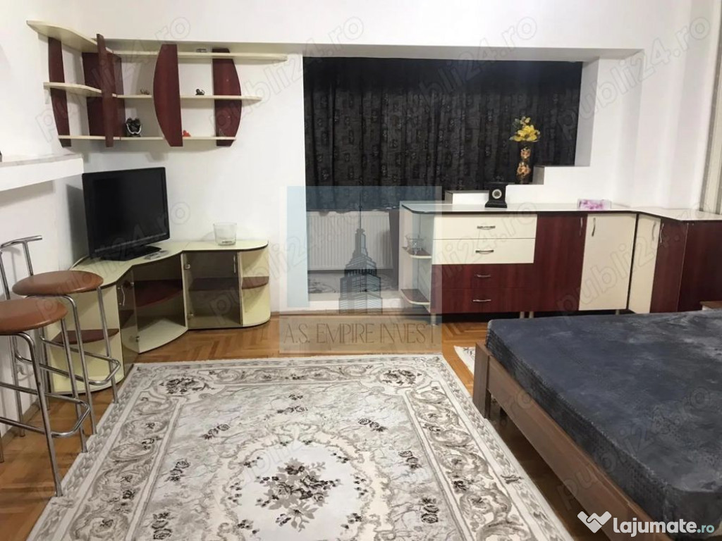 Garsoniera spatioasa/ zona Brasovul Vechi