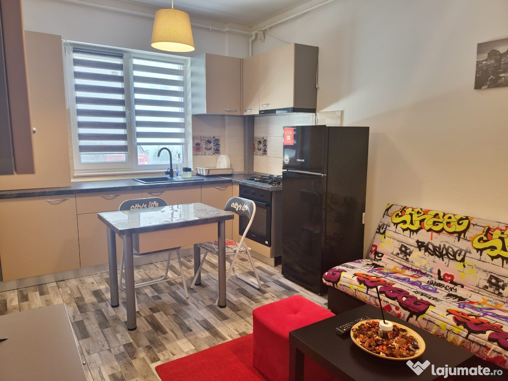 Aparatorii Patriei-2 Camere Tip Studio-Gata de Mutare