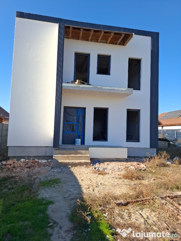 Pantelimon ilfov,p+1,5camere,3bai,290mp,asfalt apoape