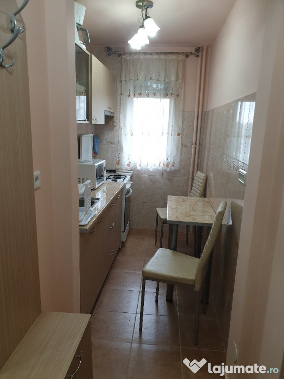 Apartament 2 camere zona Fortuna