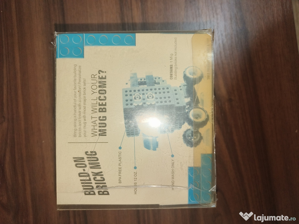 Vând cană tip LEGO