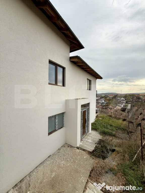 Casă individuală panoramică 180°, 160 mp utili, teren 50