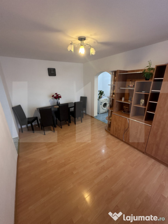 Apartament 3 camere, Zona Fortuna, 65 mp