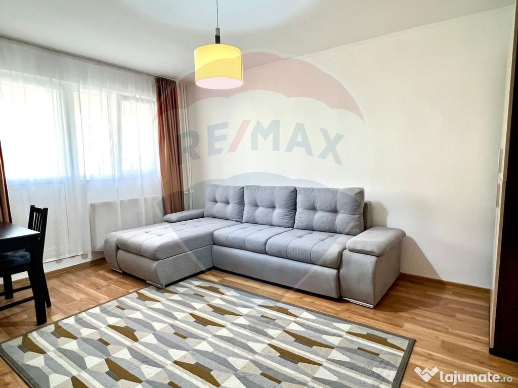 De închiriat apartament cu 3 camere, în zona Dacia