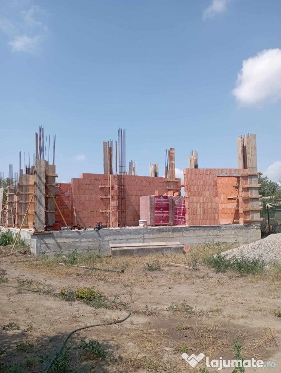 Teren+constructie inceputa Delta Dunarii