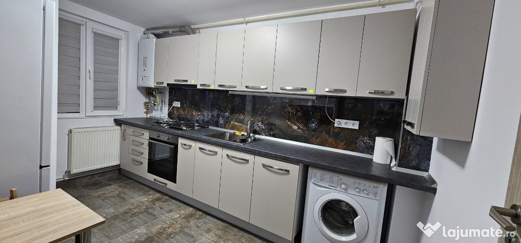 Închiriez apartament mobilat - renovat complet, 2 camere, Ploiești Sud