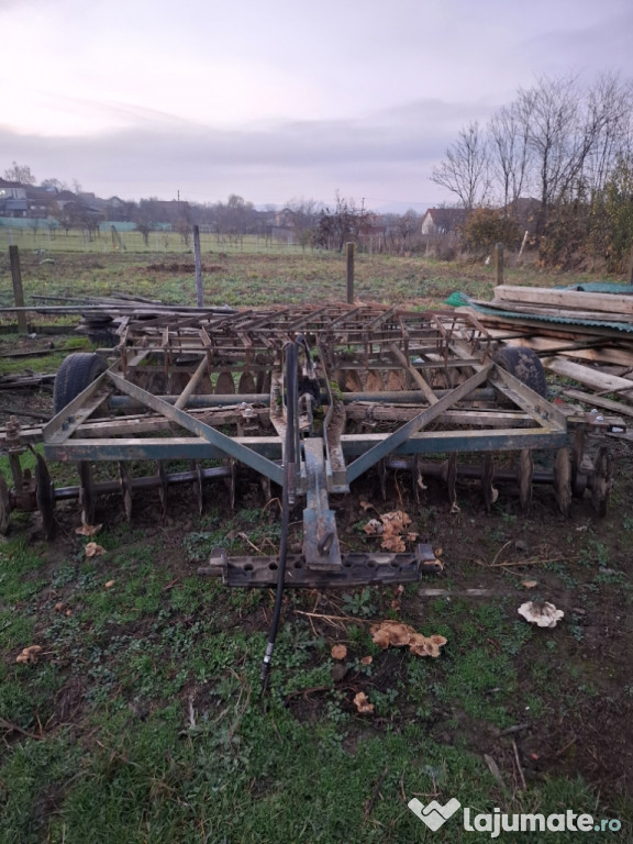 Vând disc și combinator