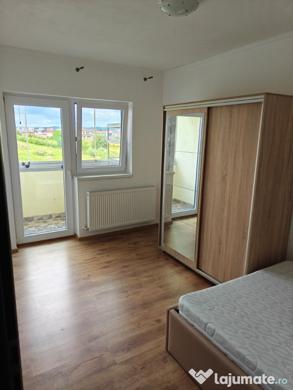 Apartament 3 camere 75mp - decomandat