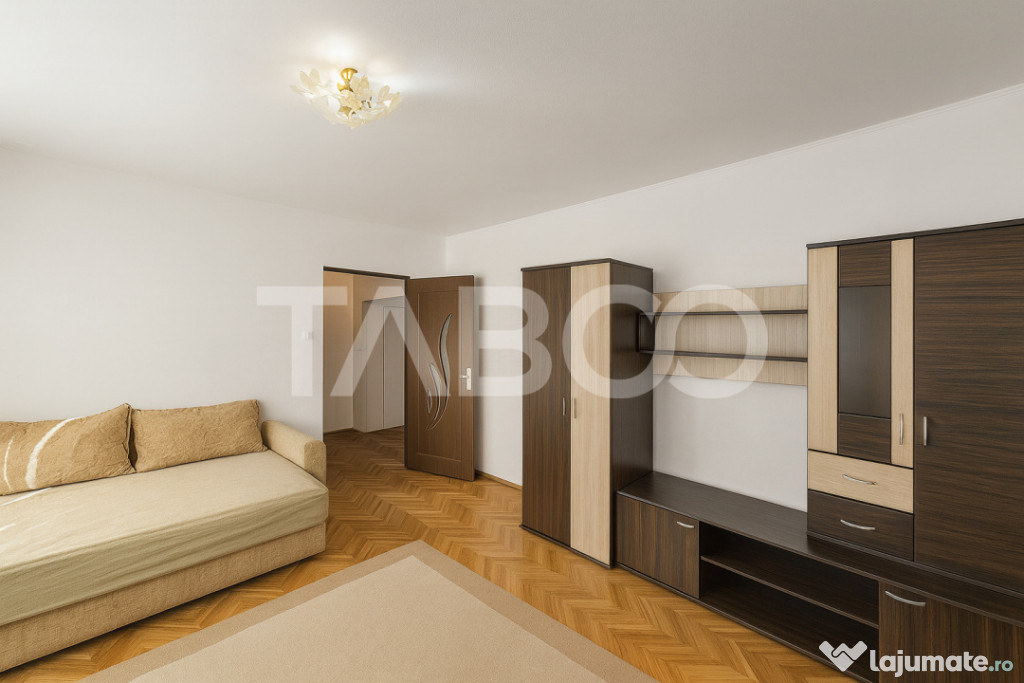 Apartament de vanzare 2 camere balcon etaj intermediar