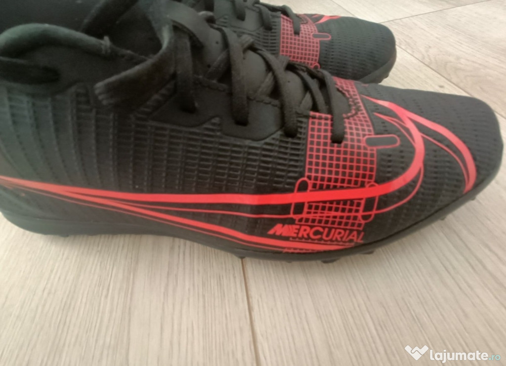 Vând adidasi Nike mercurial