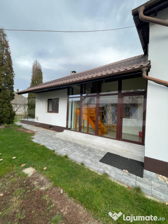 Casă individuală în Râșnov / 6 camere / Petfriendly