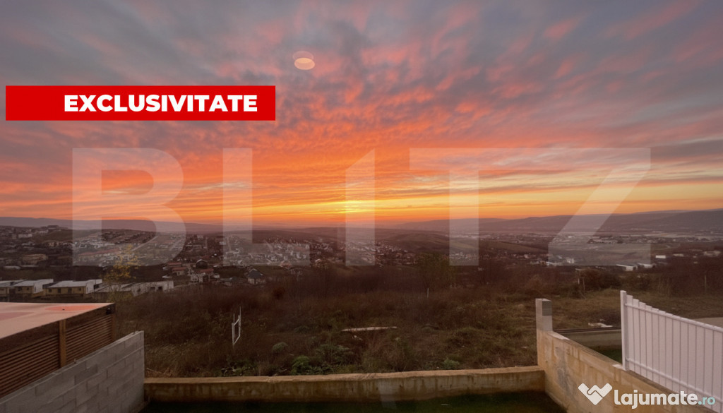 Casa pe calcan cu priveliste deschisa si compartimentare deo