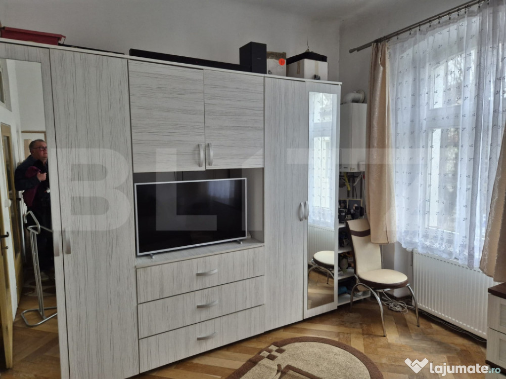 Apartament 2 camere, 45 mp, cu grădină și parcare – în