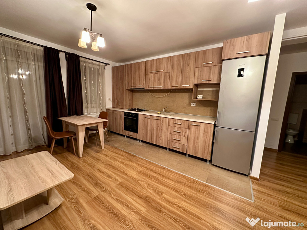 Închiriez apartament cu 2 camere Florești