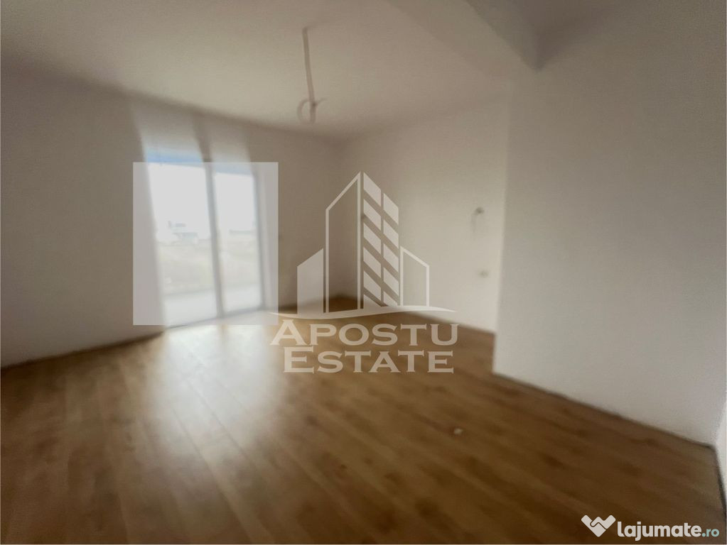 Duplex modern Covaci cu curte de 370 mp