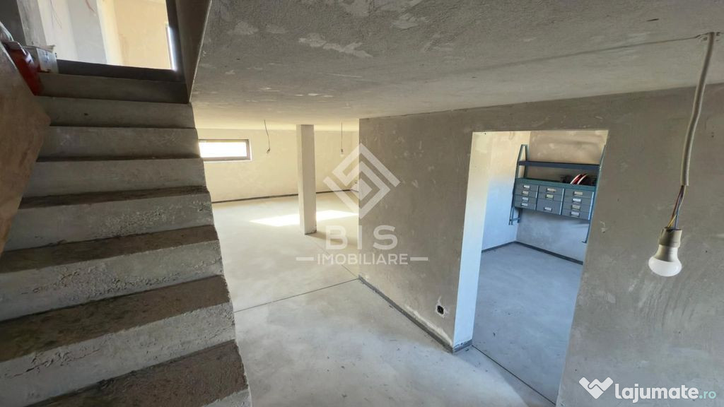 Casă 3 camere, 185mp, semifinisată, D+P+E