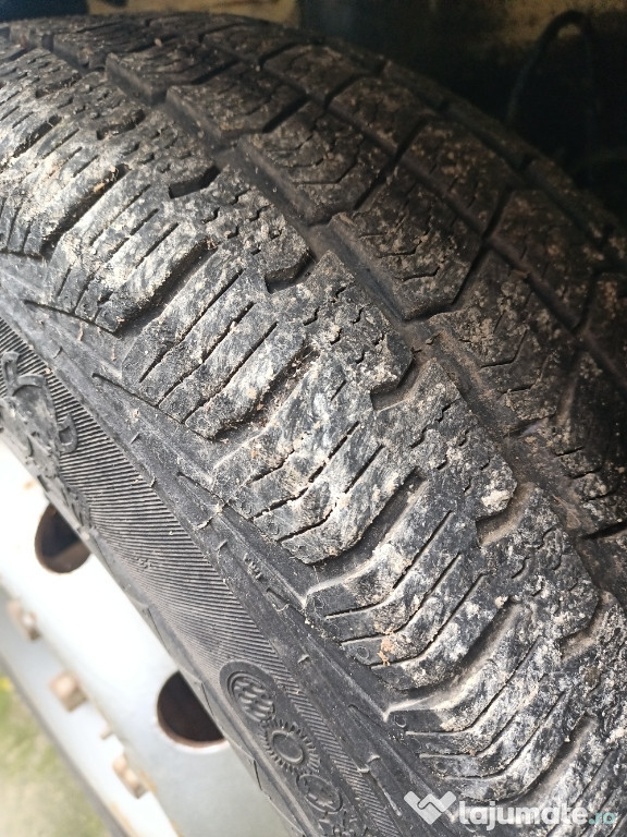 Anvelope 195/70/15 C m+s