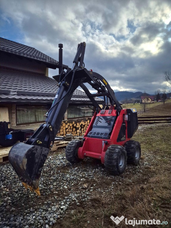 Mini incarcator / escavator Briggs&Stratton