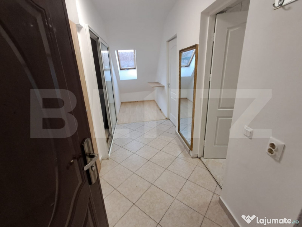 Apartament tip mansarda in zona porii, parcare inclusa