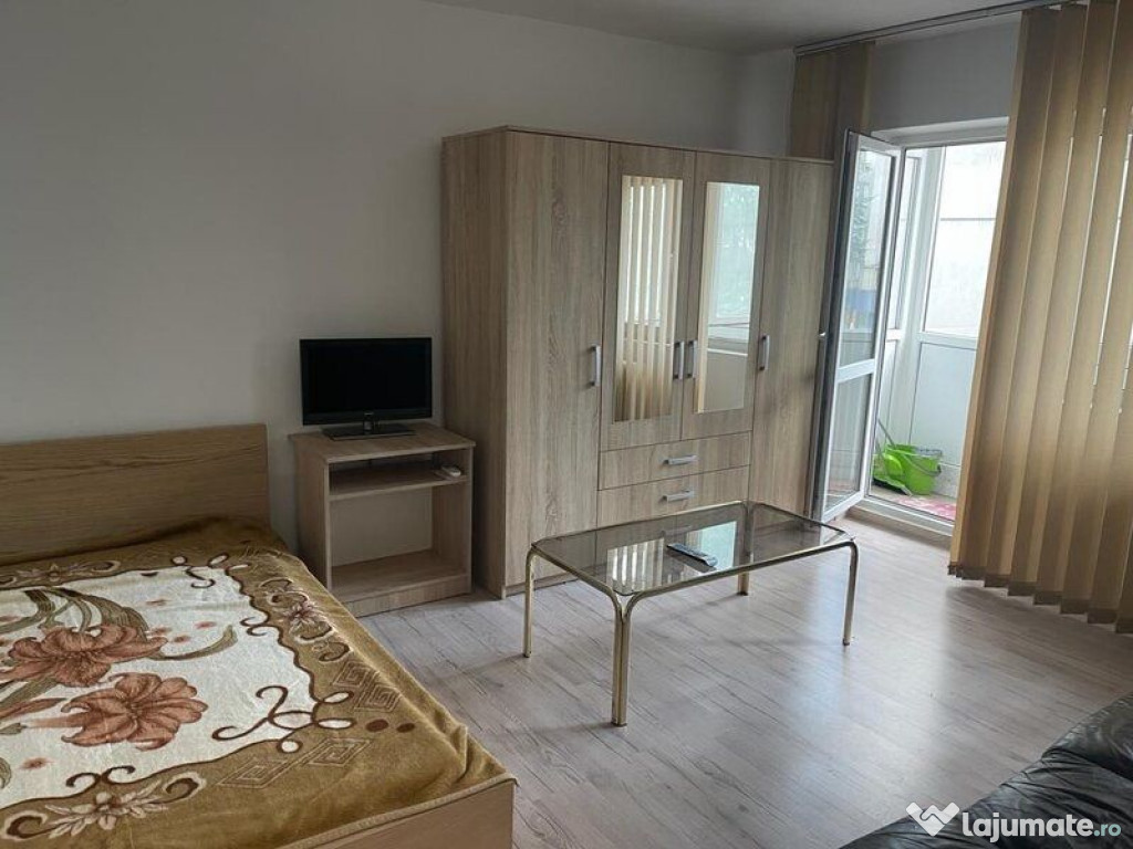 Piața Victoriei, garsonieră, 30mp, mobilat