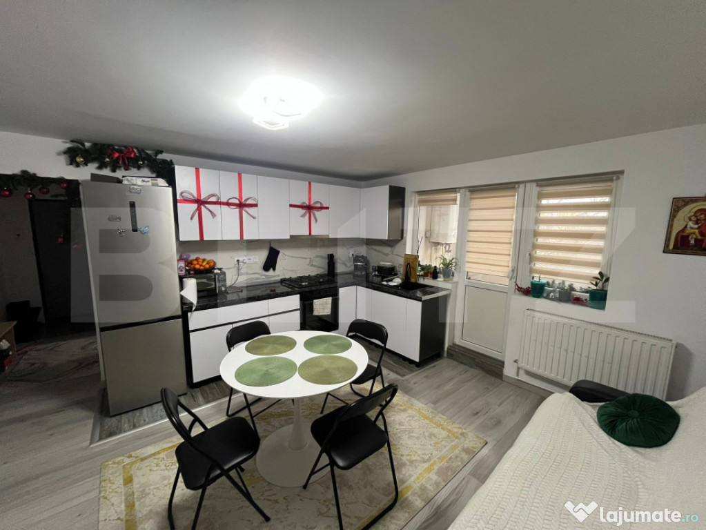 Apartament renovat, decomandat , 2 camere, zona micro 3