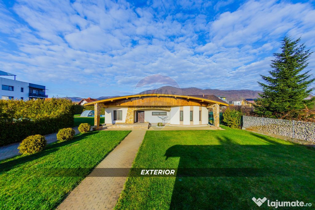 DE VANZARE proprietate exclusivista