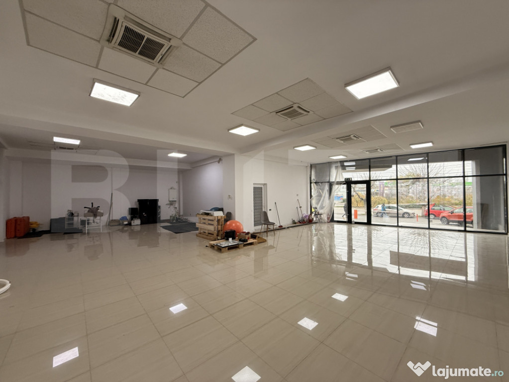 Parter clădire comercială, 156 mp, parcare, Calea Severinu