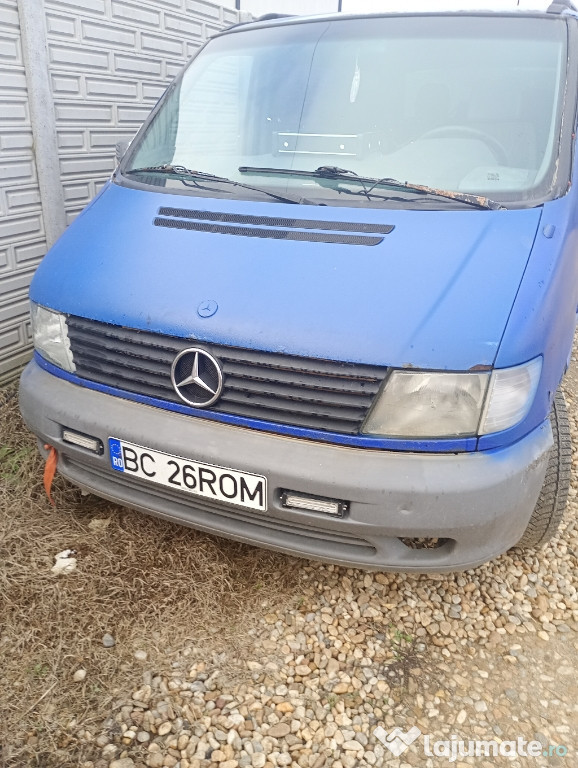 Vând Mercedes Vito