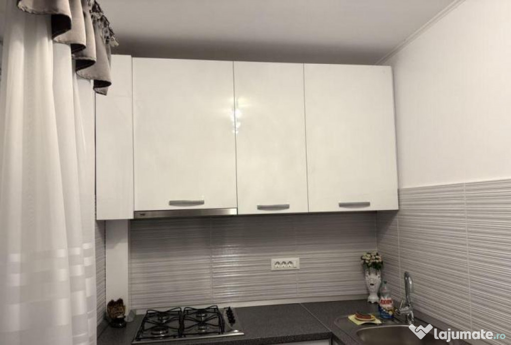 Dristor vitan auchan etaj 3