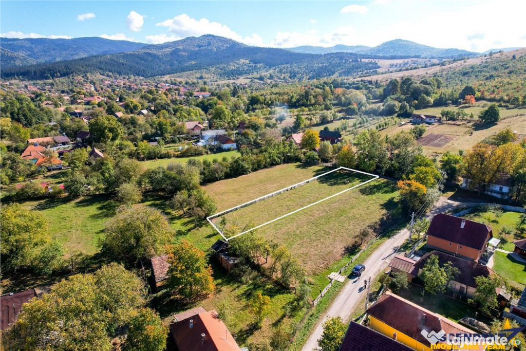 900mp teren intravilan, cu paramentri de constructie, Papaut