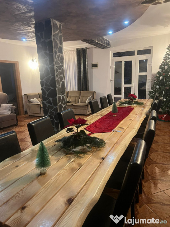 OFERTA LAST MINUTE! Pensiune 6 camere Moeciu de Sus disponib