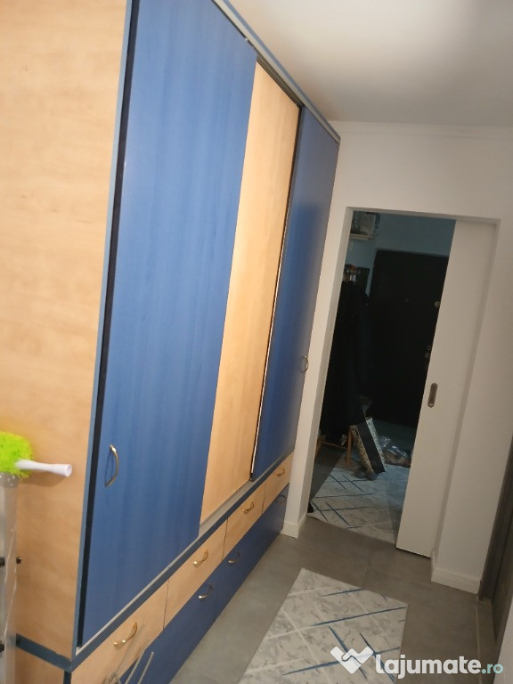 Vind dresing in stare foarte buna