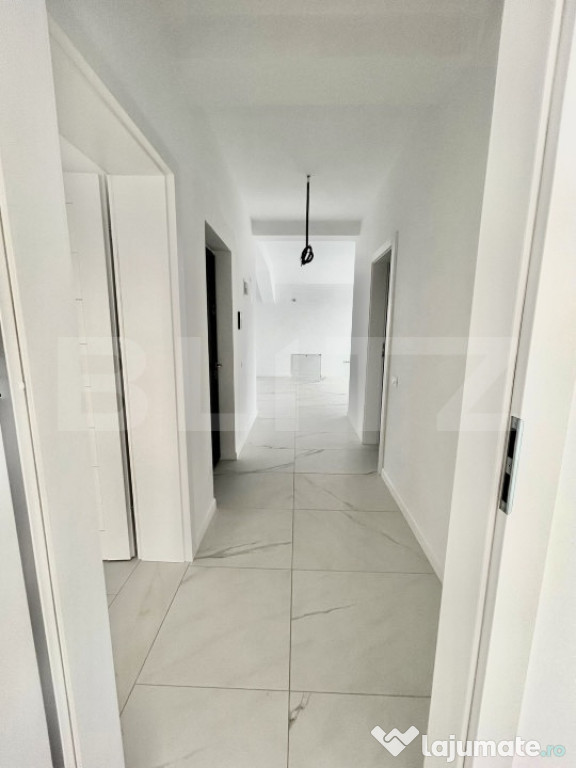 Penthouse 3 camere, 70 mp utili + balcon 30 mp, Giroc