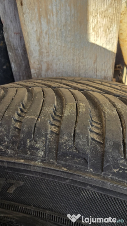 Set cauciucuri Hankook