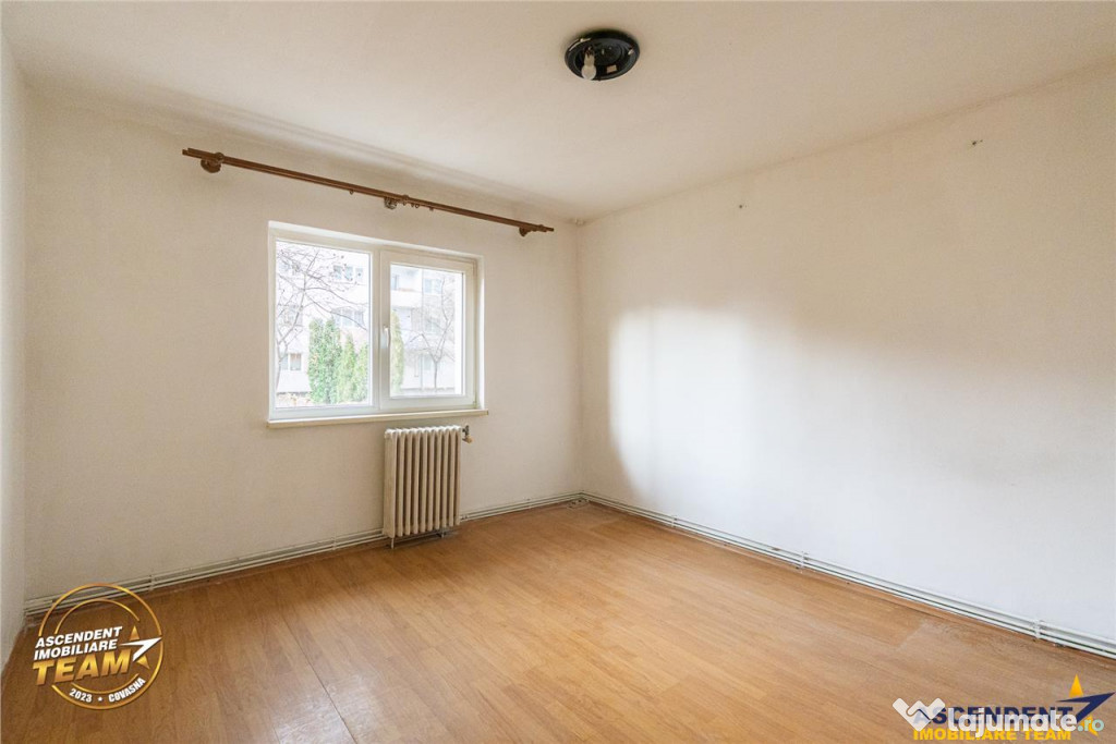 FILM! Apartament 3 camere, decomandat, Crangului, Lenin, Sfa