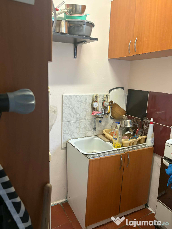 Garsoniera zona TRACTORUL