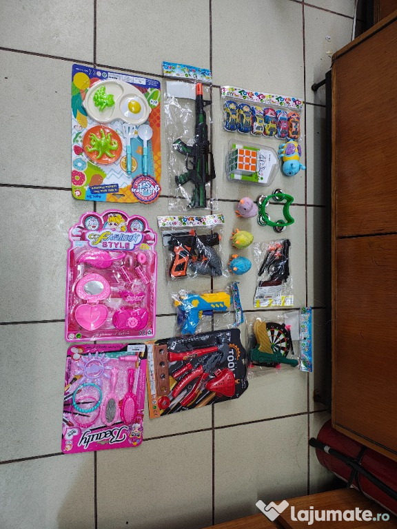Jucarii noi diverse