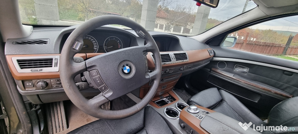 Dezmembrez bmw seria 7 e65