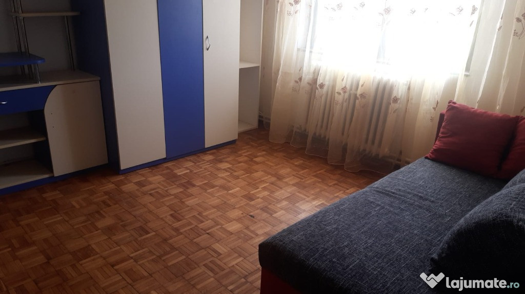 B-dul Regele Mihai I, 2 camere, etaj 4