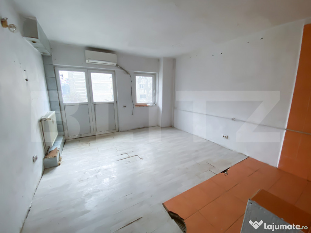 Garsoniera de vanzare, 25 mp, zona Lapus