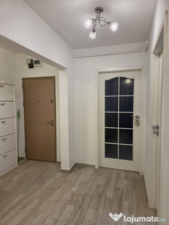 Apartament 2 camere 9 Mai