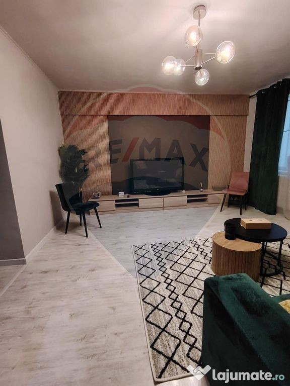 Apartament cu 2 camere de închiriat în zona Ultracentral