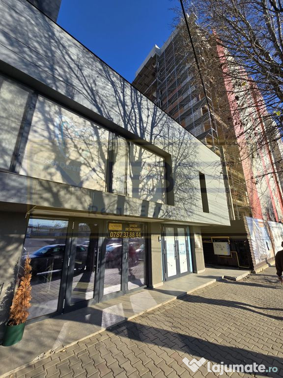 Spatiu comercial la bulevard- Gara- Pacurari- parter