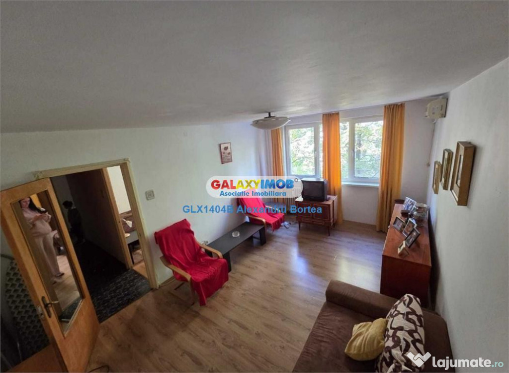 Drumul Taberei - V. C#259;lugareasca, etaj, 2, dec., bucatar